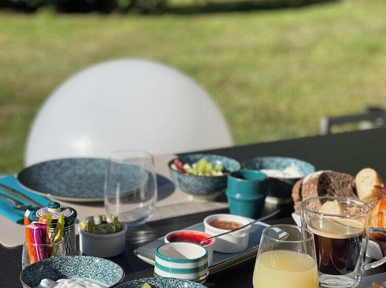 צימר Les Arbres Rouges