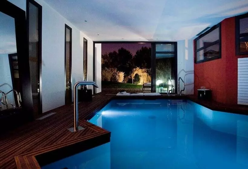 Aamiaismajoitus (B&B) Les Arbres Rouges