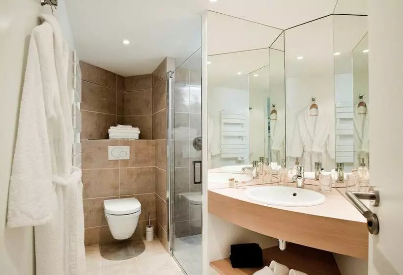 Aamiaismajoitus (B&B) Les Arbres Rouges