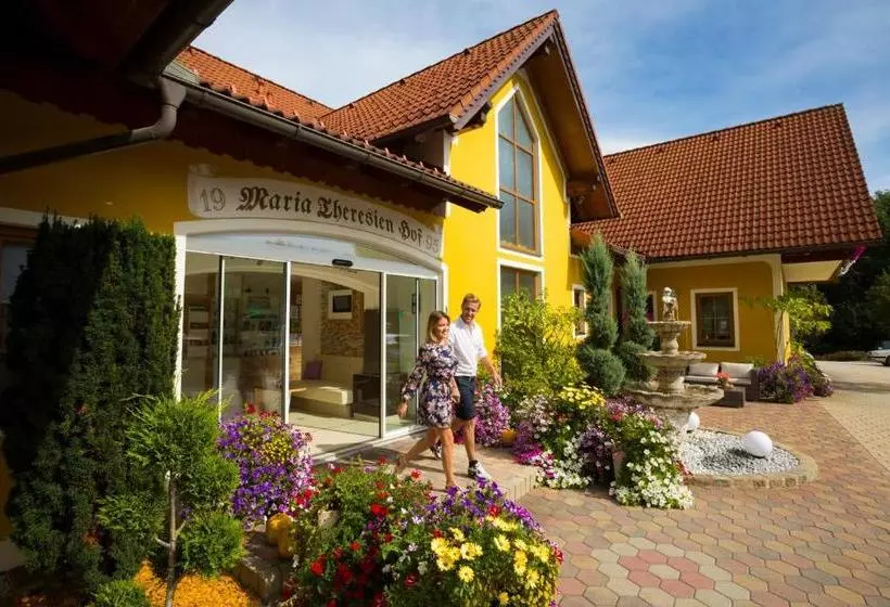 Hotelli Maria Theresien Hof Loipersdorf