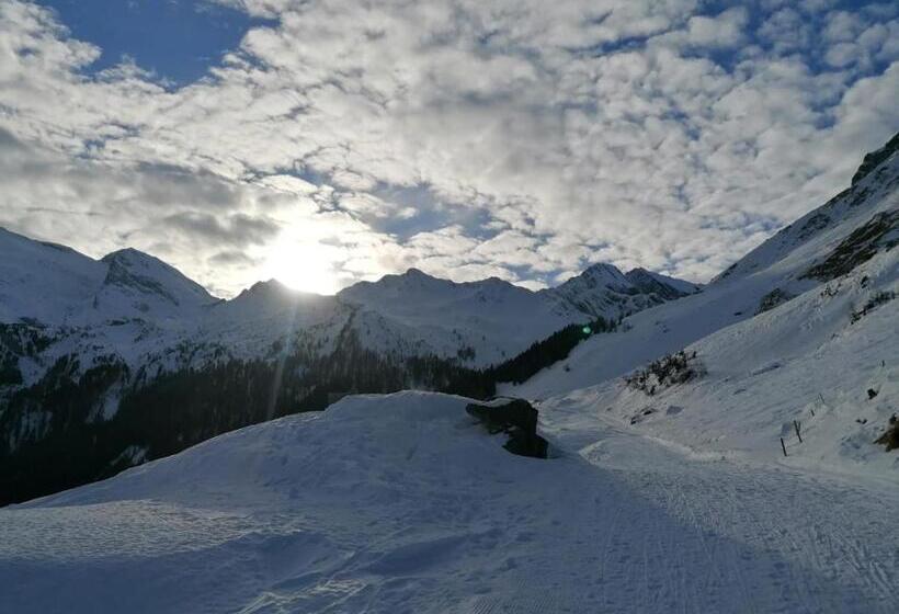 ペンション Gästehaus Regina