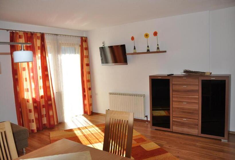 ペンション Gästehaus Regina