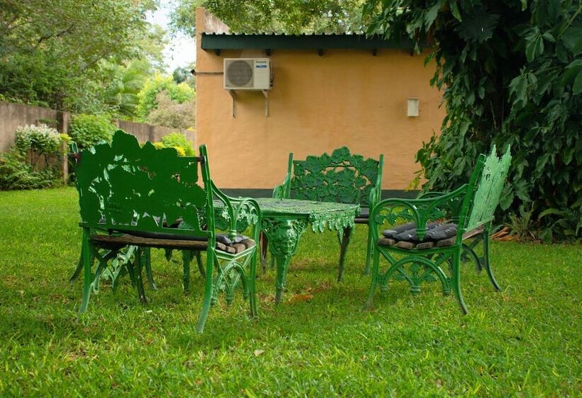 پانسیون Inkindaba Guest House