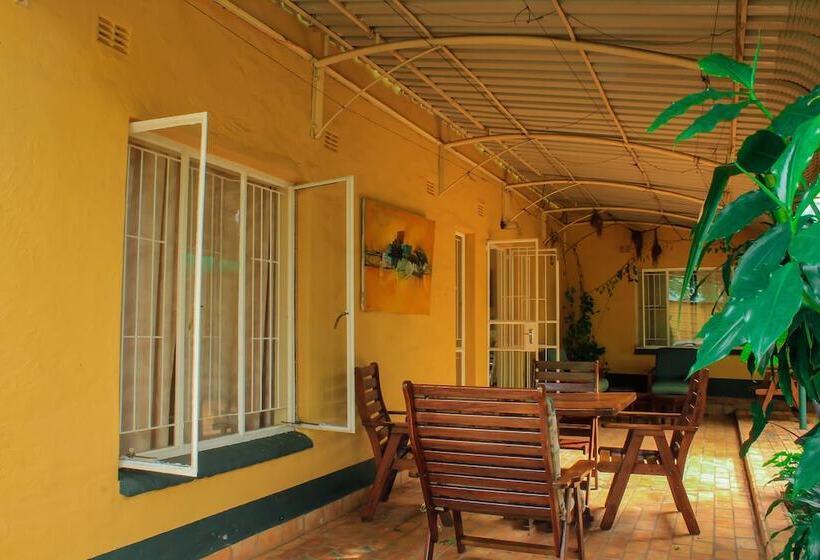 پانسیون Inkindaba Guest House