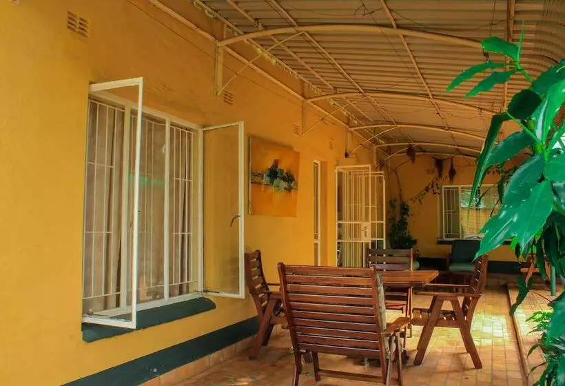 پانسیون Inkindaba Guest House