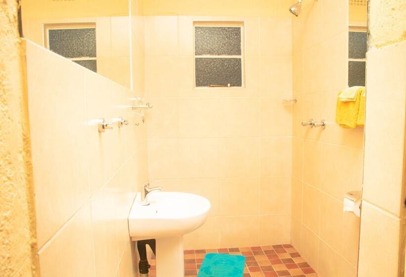 پانسیون Inkindaba Guest House