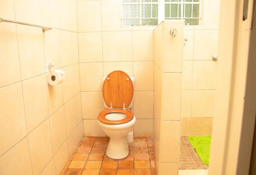 پانسیون Inkindaba Guest House