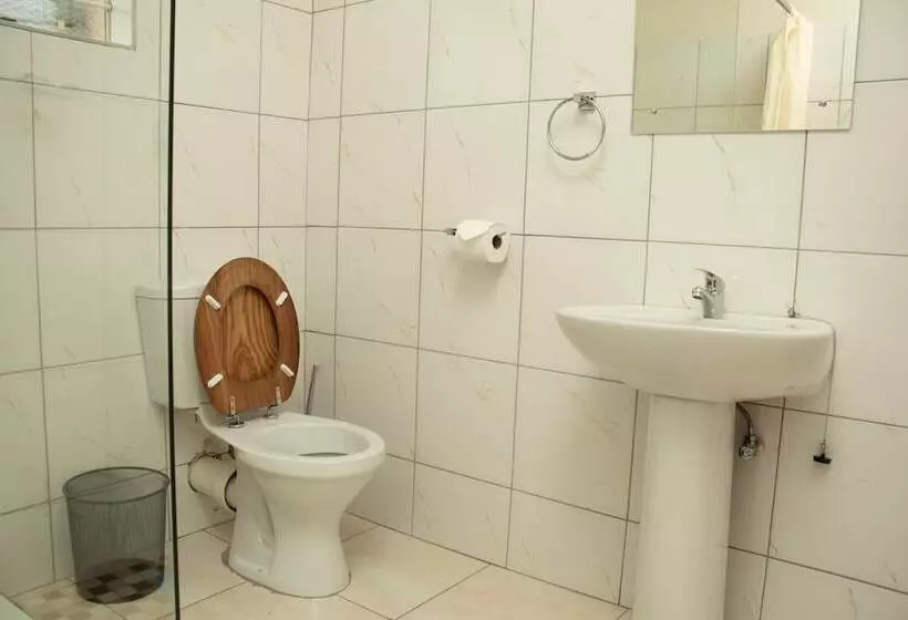 پانسیون Inkindaba Guest House