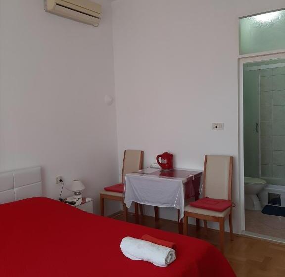 膳宿费 Room & Studios Rina   Adults Only