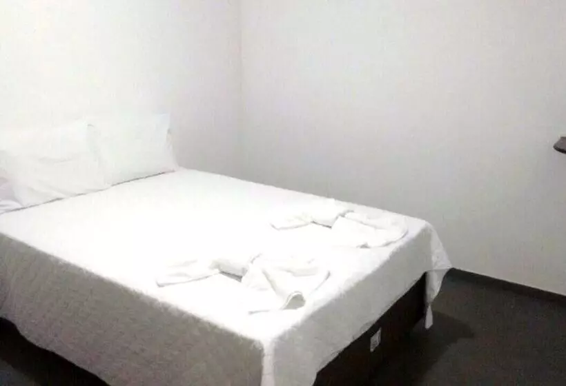 ホテル Pousada Tucano