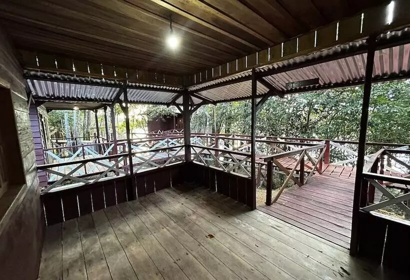 Hotelli Vista Do Lago Jungle Lodge