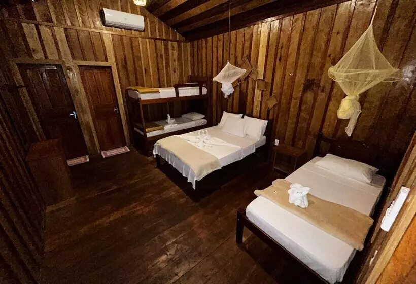 Hotelli Vista Do Lago Jungle Lodge