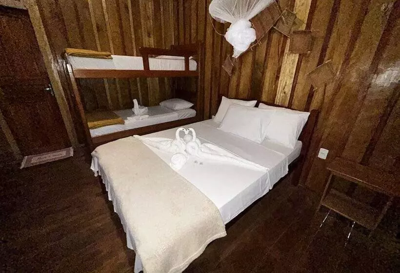 Hotelli Vista Do Lago Jungle Lodge