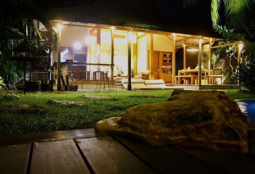 Luxury Villa Bhuvana