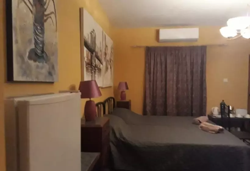 پانسیون Casa Noella