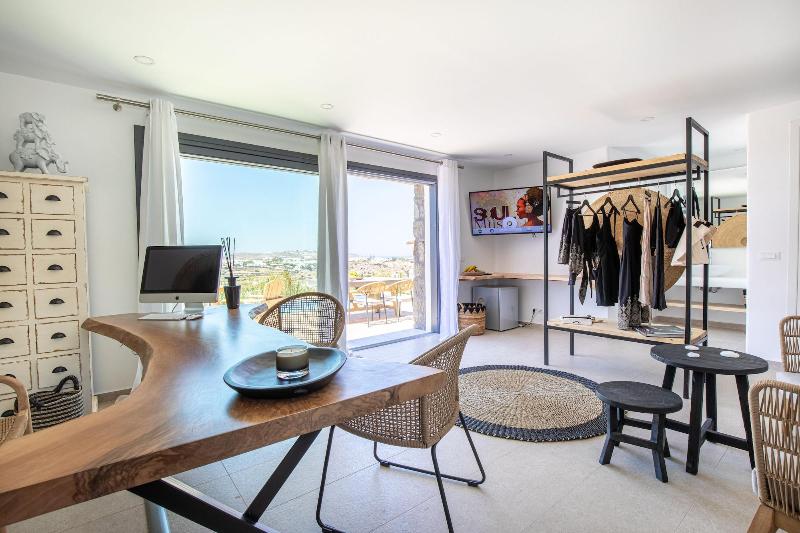 بنسيون Ikies Of Mykonos