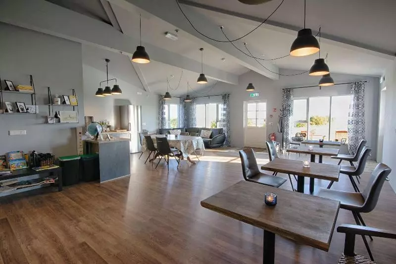 پانسیون Loa´s Nest Guesthouse