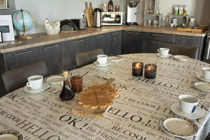 پانسیون Loa´s Nest Guesthouse