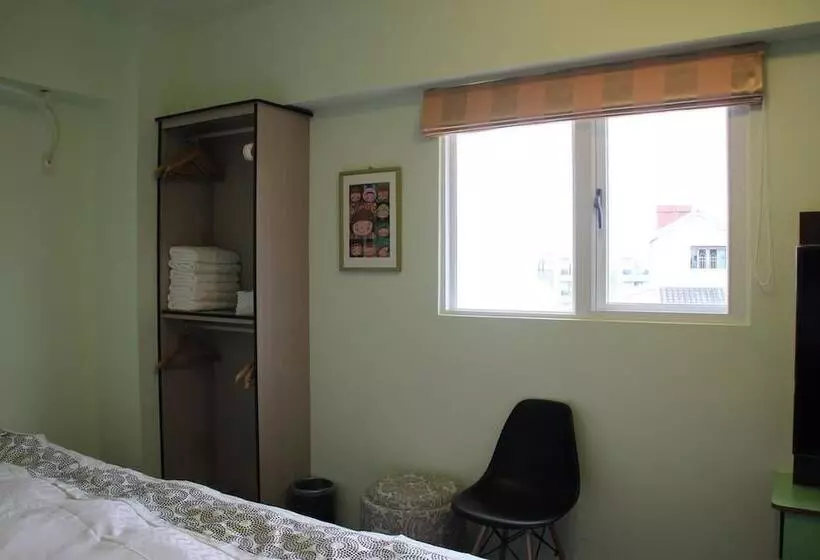 پانسیون Magi House