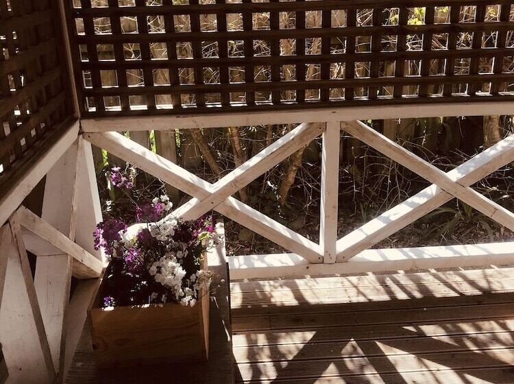 פנסיון Prodigal Daughter Gourmet Lodge