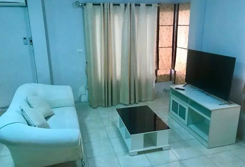 ペンション Little Tokyo House