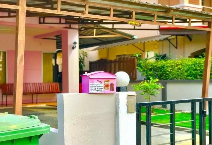 ペンション Little Tokyo House