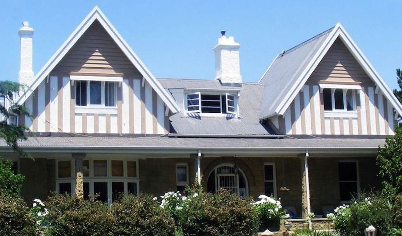 Pension Shady Pines Guest House