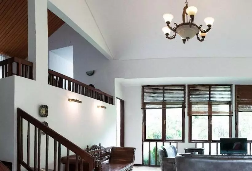 Villa Lovender Klub Bunga A14