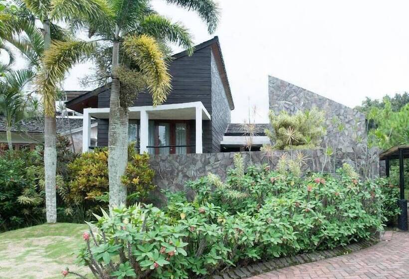 Villa Lovender Klub Bunga A14