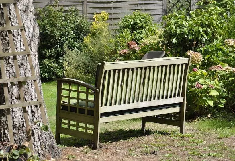 Aamiaismajoitus (B&B) Au Jardin De Lisa