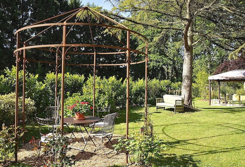 مبيت وإفطار Au Jardin De Lisa