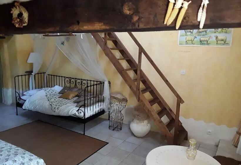 Aamiaismajoitus (B&B) Chambres D'hotes La Merais