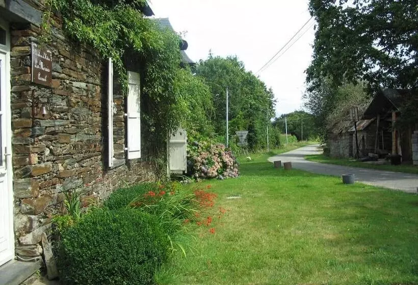 Aamiaismajoitus (B&B) Chambres D'hotes La Merais