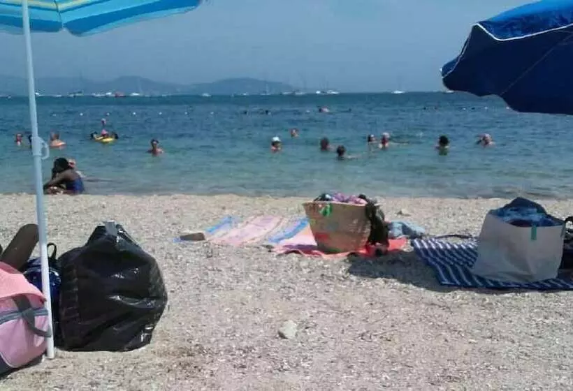 Aamiaismajoitus (B&B) La Désirade Chambres D Hôtes En Provence