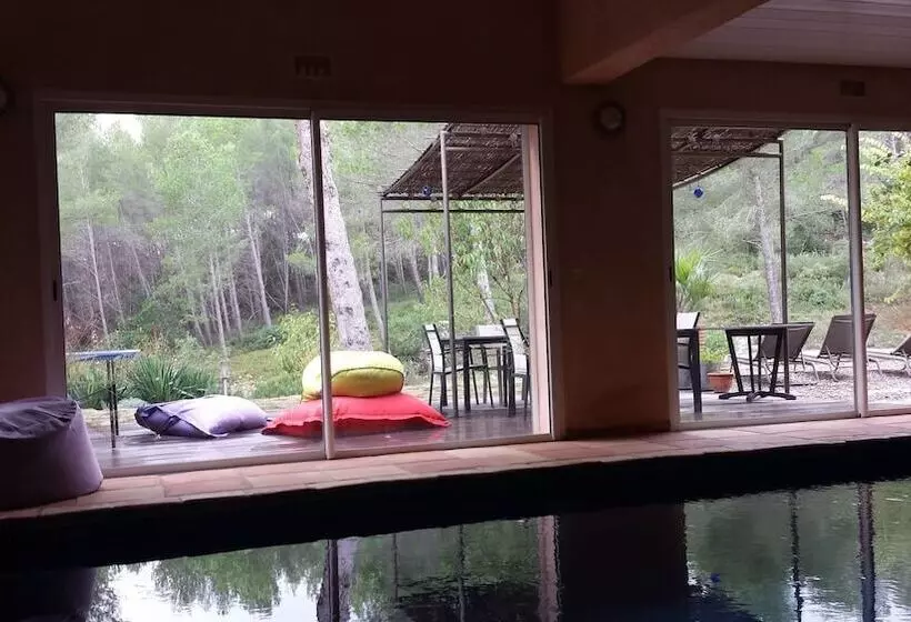 Aamiaismajoitus (B&B) La Désirade Chambres D Hôtes En Provence