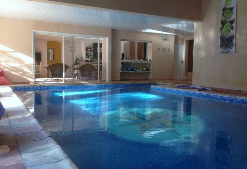 Bed and Breakfast La Désirade Chambres D Hôtes En Provence