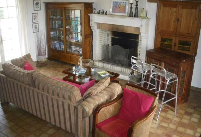 Aamiaismajoitus (B&B) La Metairie Du Pont