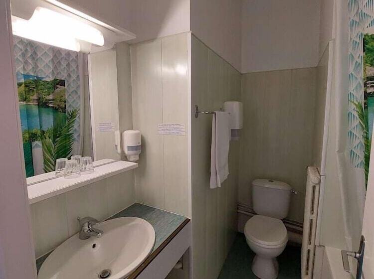 Отель De France