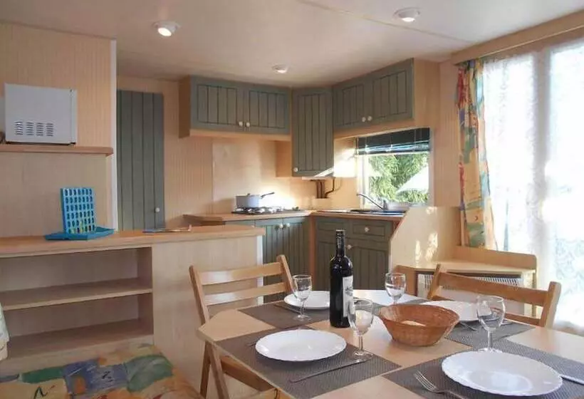 Hotelli La Rivière Fleurie   Mobilhome