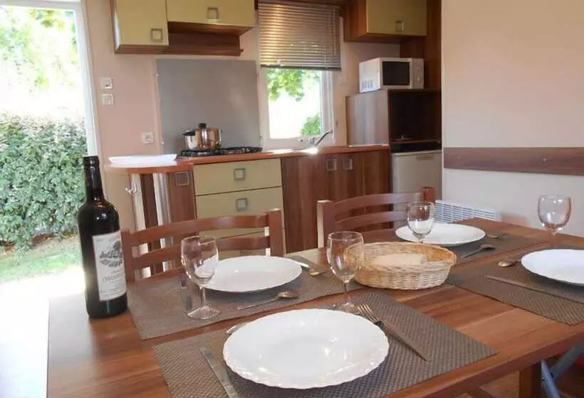 Hotelli La Rivière Fleurie   Mobilhome