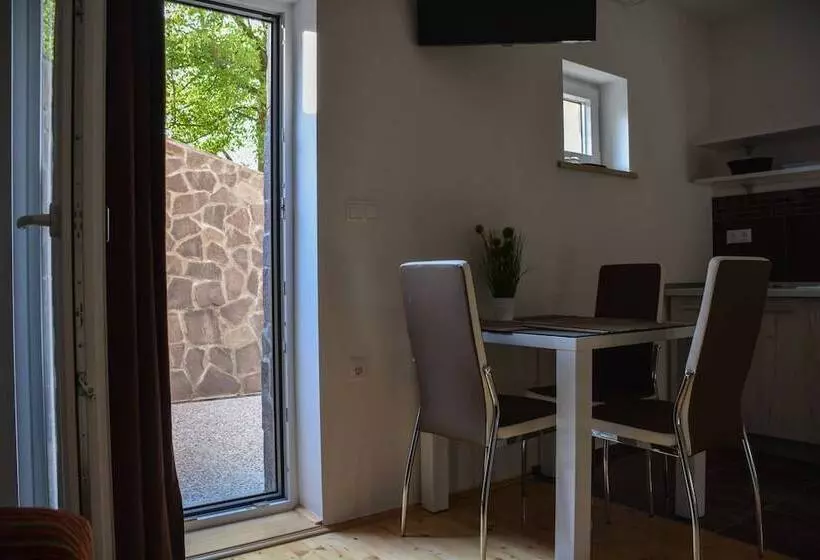 پانسیون Farm Stay Zevnik