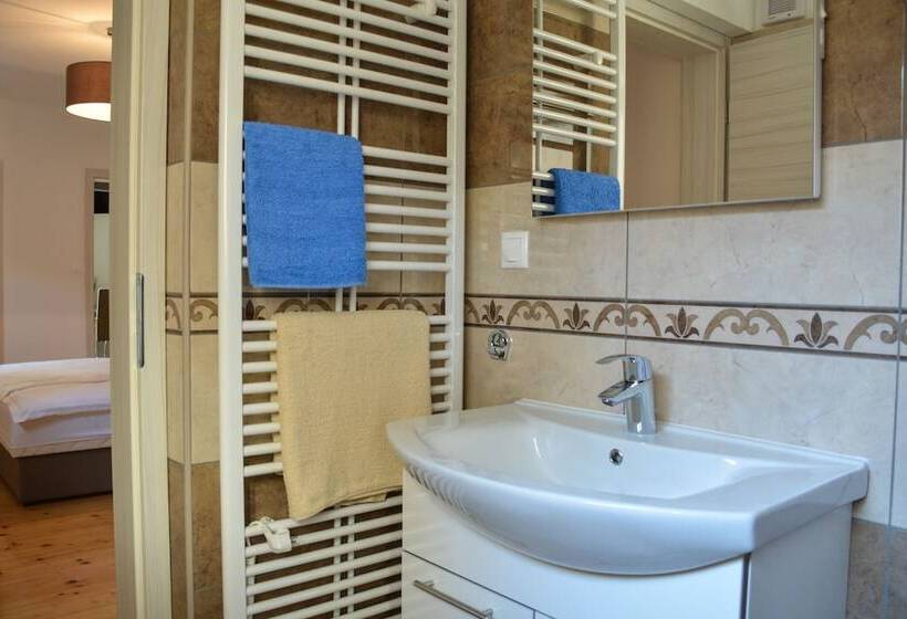 پانسیون Farm Stay Zevnik