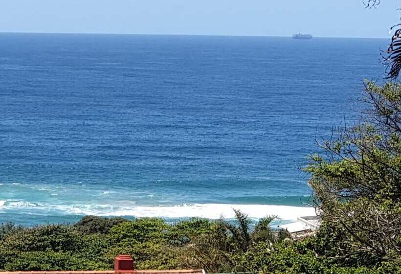 פנסיון Hillside Guesthouse Umhlanga