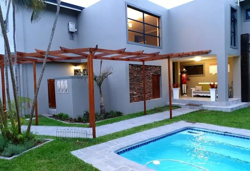 Majatalo Hillside Guesthouse Umhlanga