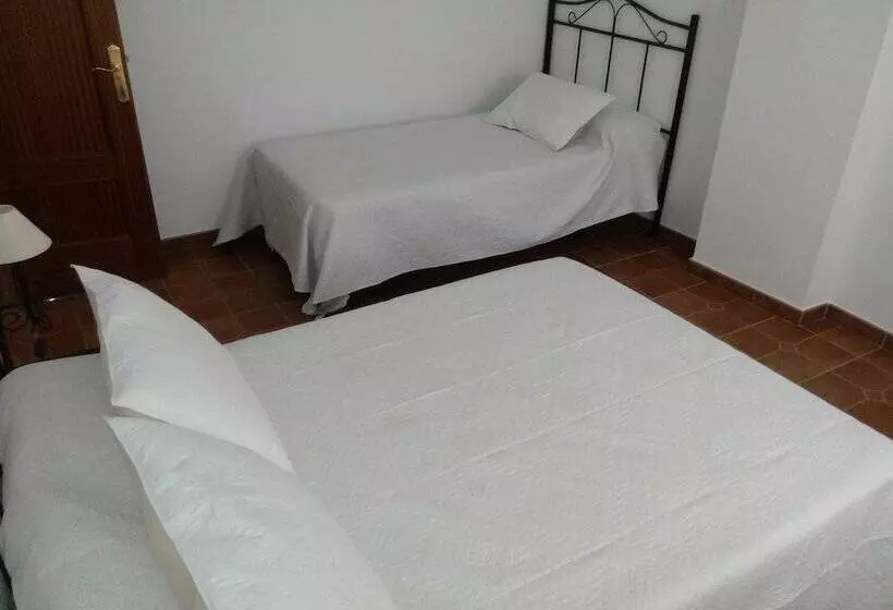 Aamiaismajoitus (B&B) Alojamiento Rural El Oregano