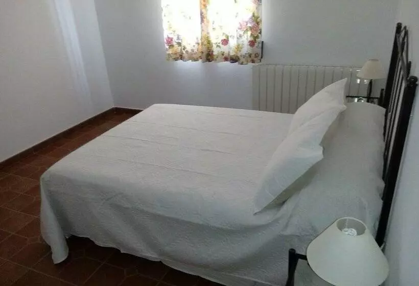 Aamiaismajoitus (B&B) Alojamiento Rural El Oregano