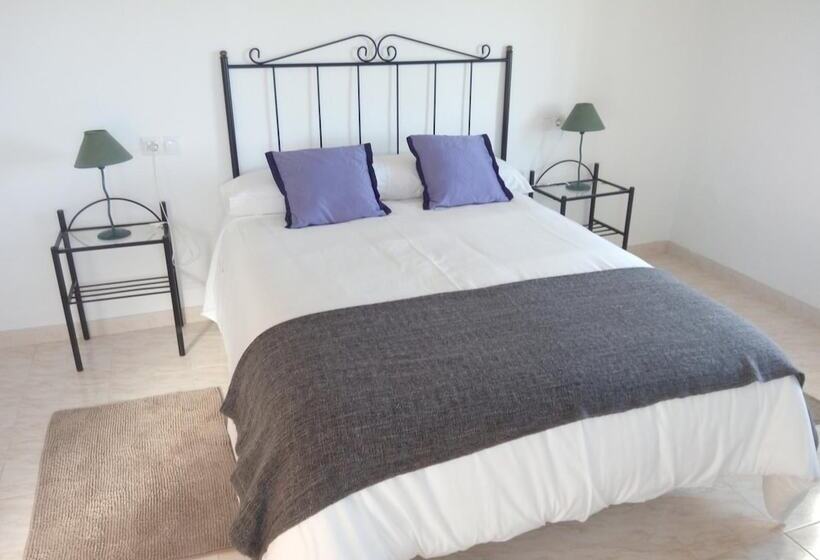 Bed and Breakfast Alojamiento Rural El Oregano