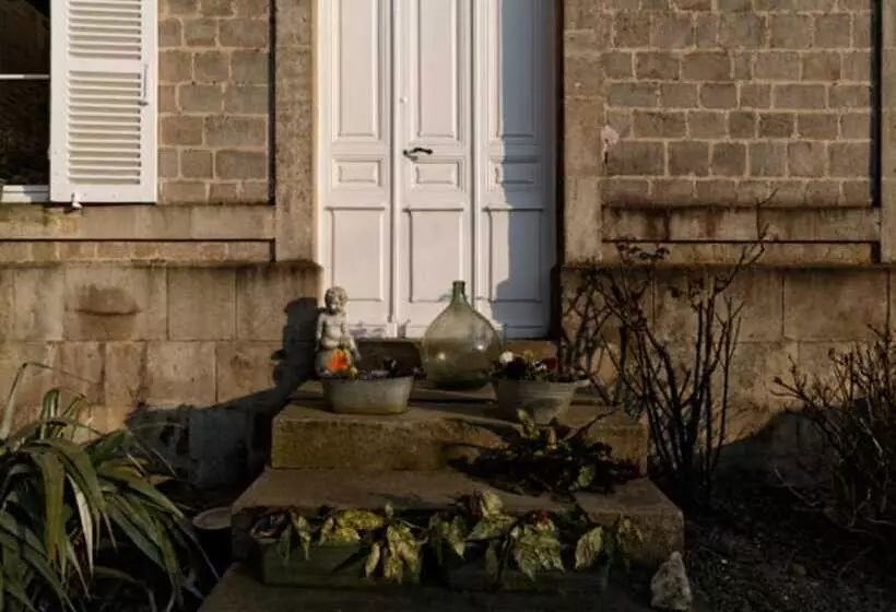 Aamiaismajoitus (B&B) Le Manoir De Magneville