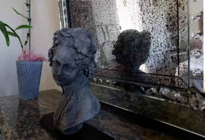 Aamiaismajoitus (B&B) Le Manoir De Magneville