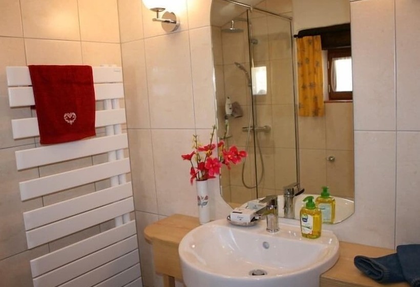 Hillside Park Dordogne